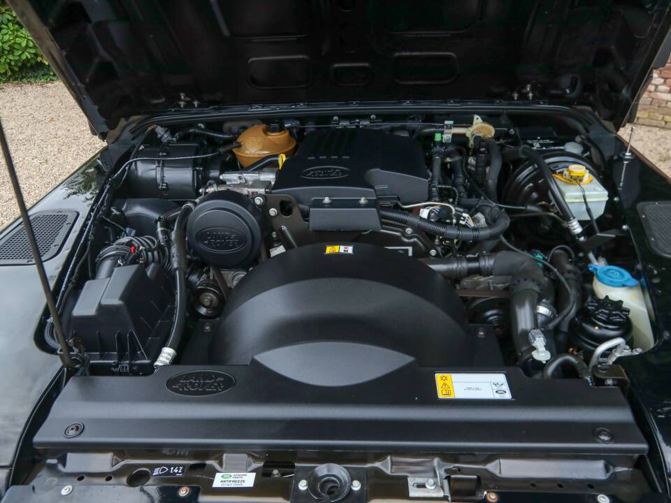 Bild 43/50 von Land Rover Defender 90 (2013)