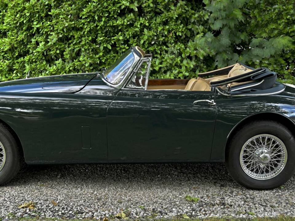 Immagine 9/50 di Jaguar XK 150 3.8 S DHC (1960)