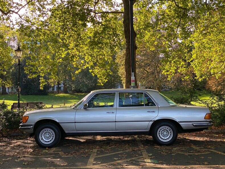 Image 26/50 de Mercedes-Benz 450 SEL 6,9 (1978)