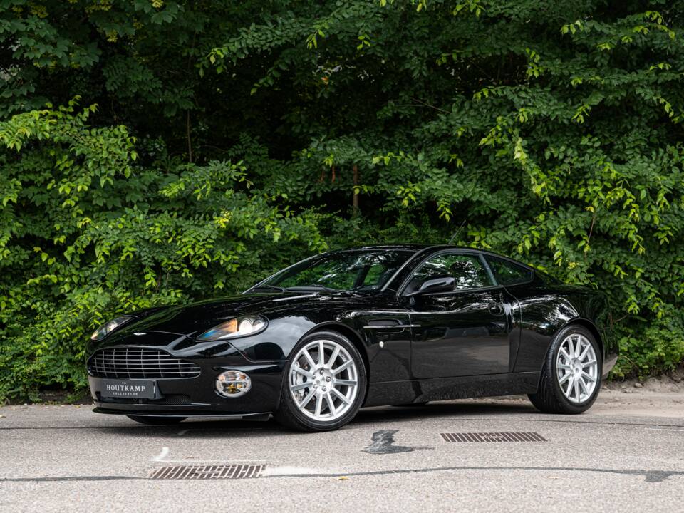 Image 1/23 de Aston Martin V12 Vanquish S Ultimate Edition (2007)