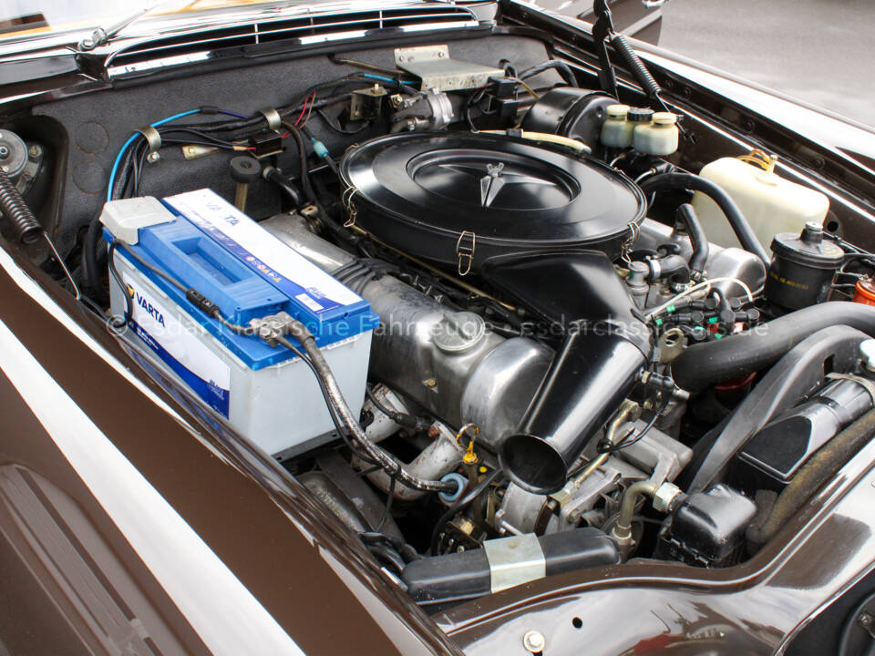 Image 30/35 of Mercedes-Benz 280 SE 3,5 (1970)