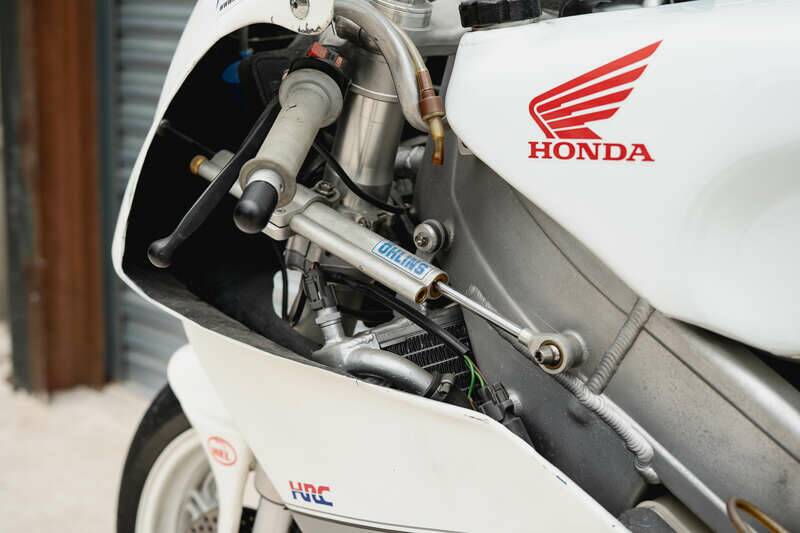 Bild 13/50 von Honda RS 250 RF (1993)