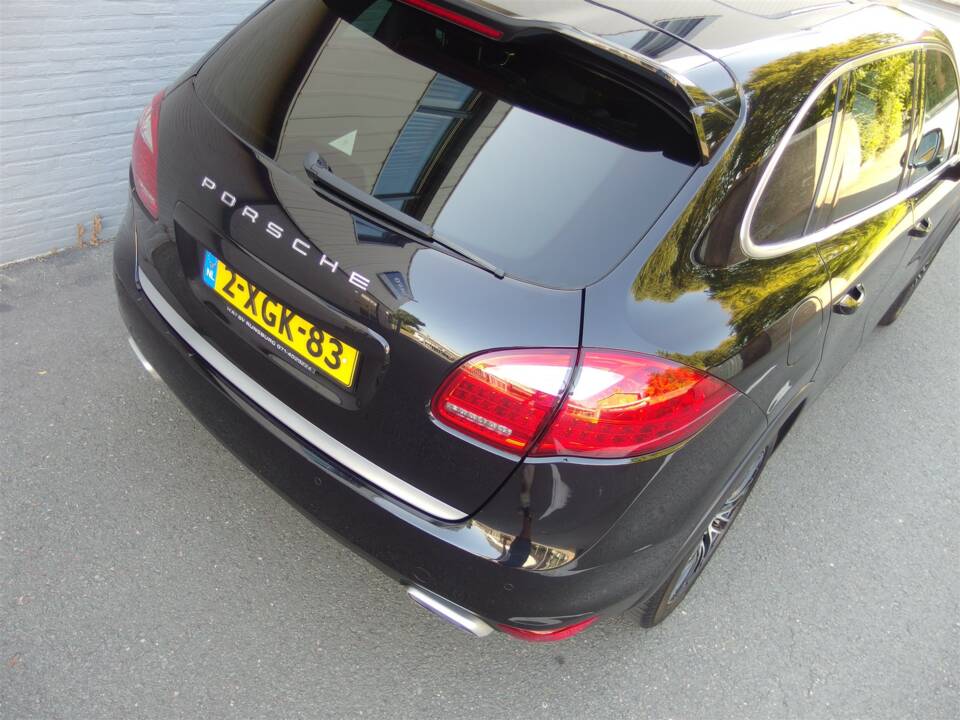 Image 15/96 of Porsche Cayenne S Diesel (2013)