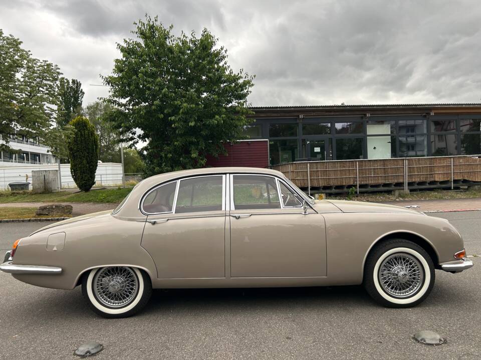 Image 4/27 de Jaguar S-Type 3.8 (1965)