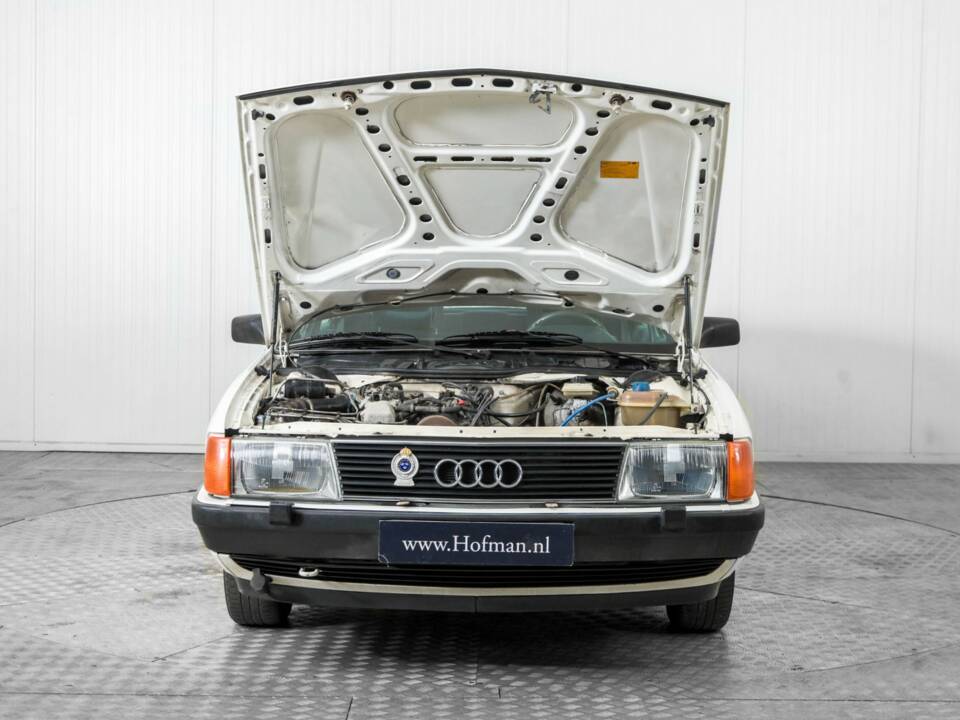 Image 38/50 of Audi 100 - 1.8 (1987)