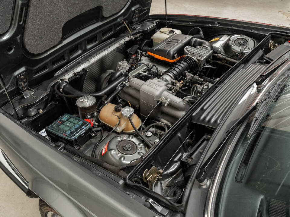 Immagine 30/32 di BMW 635 CSi (1985)