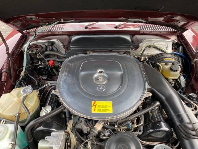 Image 6/9 of Mercedes-Benz 560 SL (1985)