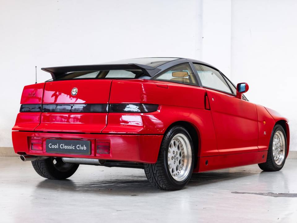 Image 4/35 of Alfa Romeo SZ (1990)