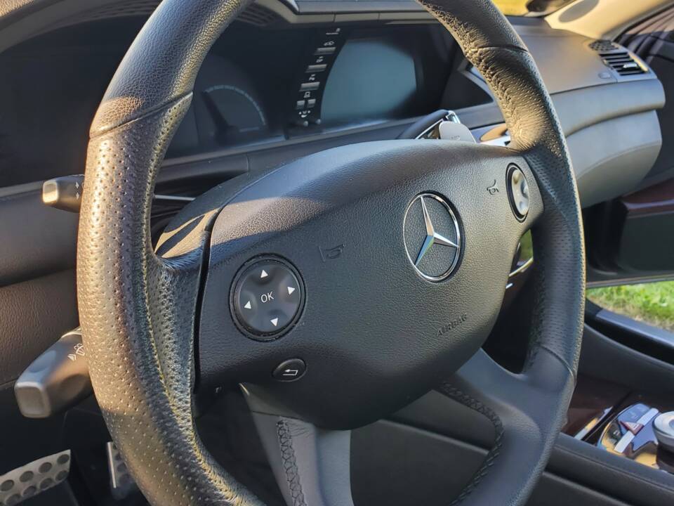 Afbeelding 17/49 van Mercedes-Benz CL 63 AMG (2007)