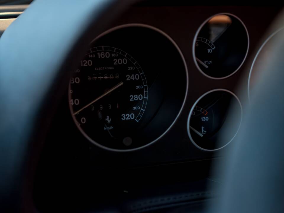 Image 21/35 de Ferrari F 355 Challenge (1995)