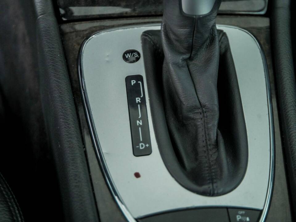 Bild 32/50 von Mercedes-Benz E 200 Kompressor T (2003)