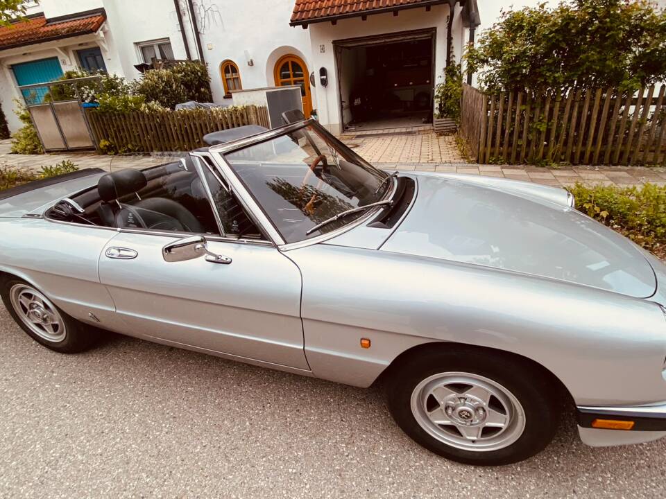 Afbeelding 26/31 van Alfa Romeo 1.6 Spider (1985)