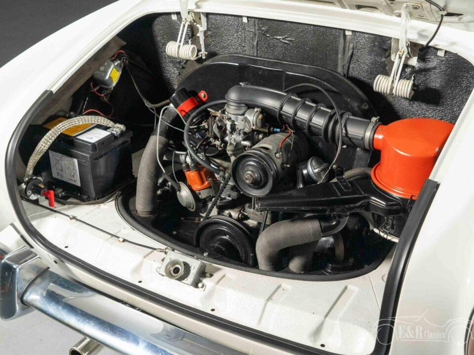 Image 27/29 of Volkswagen Karmann Ghia 1500 (1969)