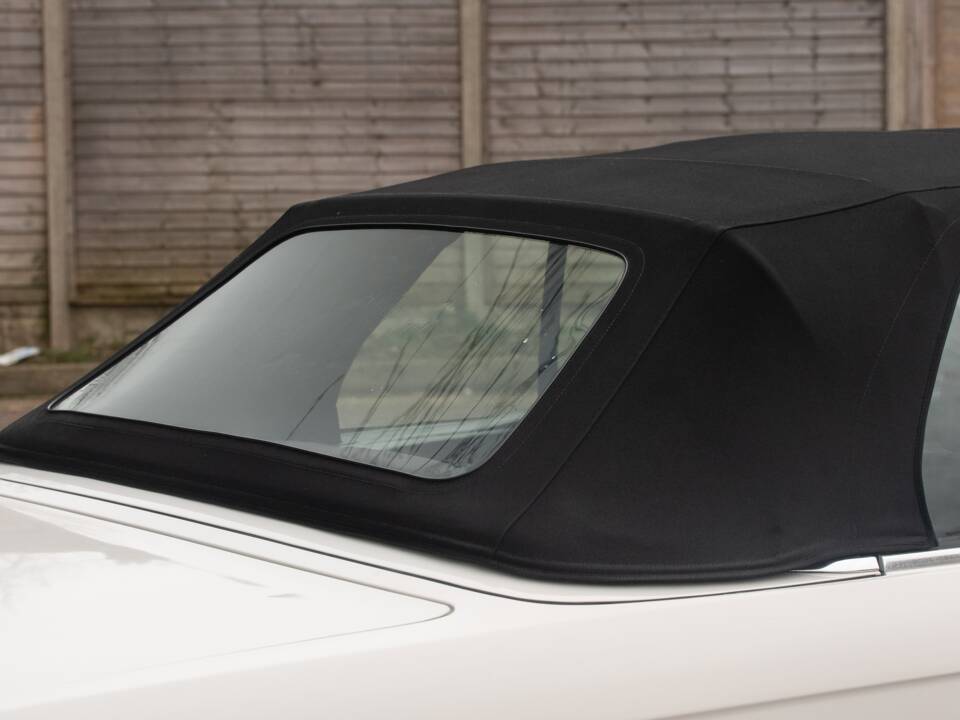 Image 12/50 of BMW 320i (1987)