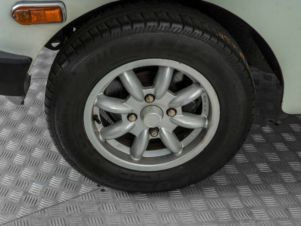 Bild 23/50 von MG MGB (1977)
