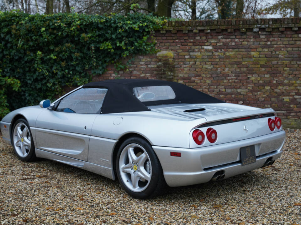 Bild 39/50 von Ferrari F 355 Spider (1999)