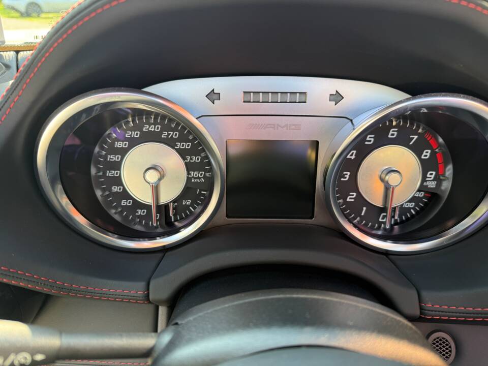 Image 24/40 of Mercedes-Benz SLS AMG GT Roadster (2013)