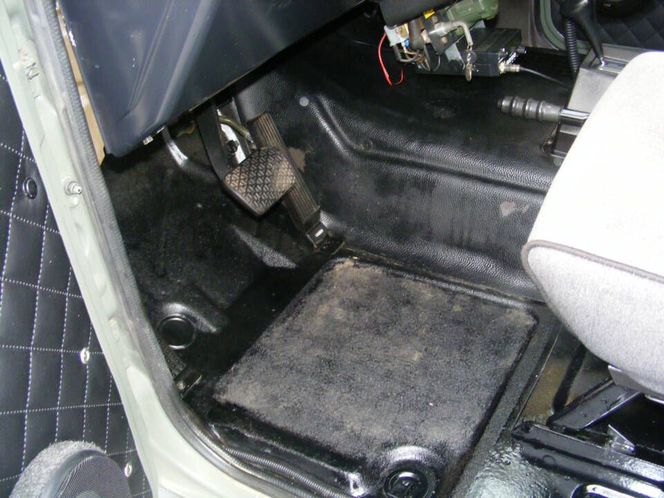 Bild 15/32 von Steyr-Puch 230 GE (LWB) (1994)