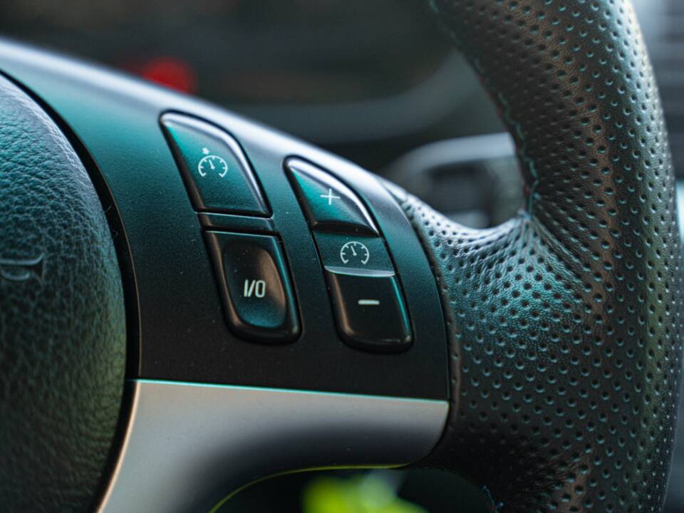 Immagine 42/50 di BMW 320Ci (2001)