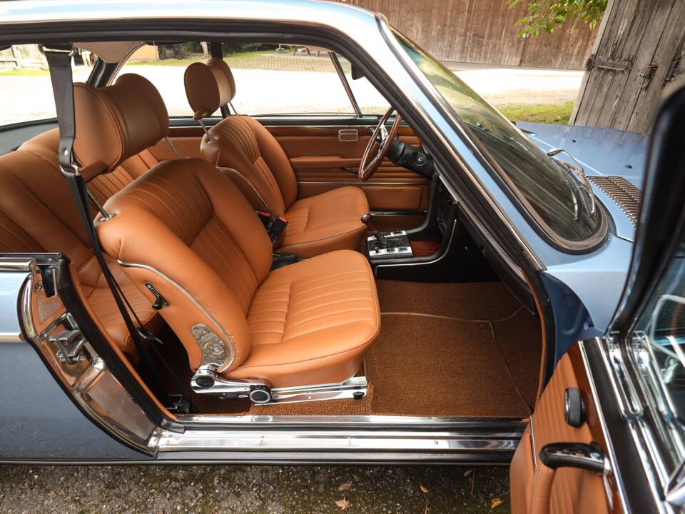 Image 11/73 of BMW 3.0 CSi (1973)