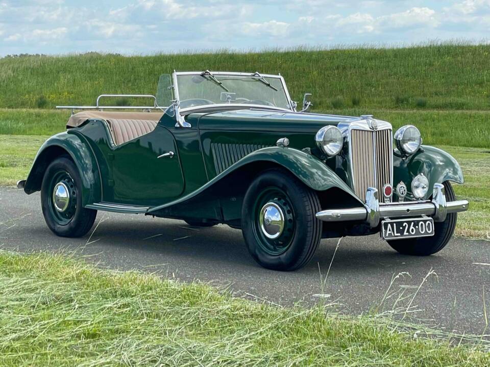 Imagen 1/7 de MG TD (1950)