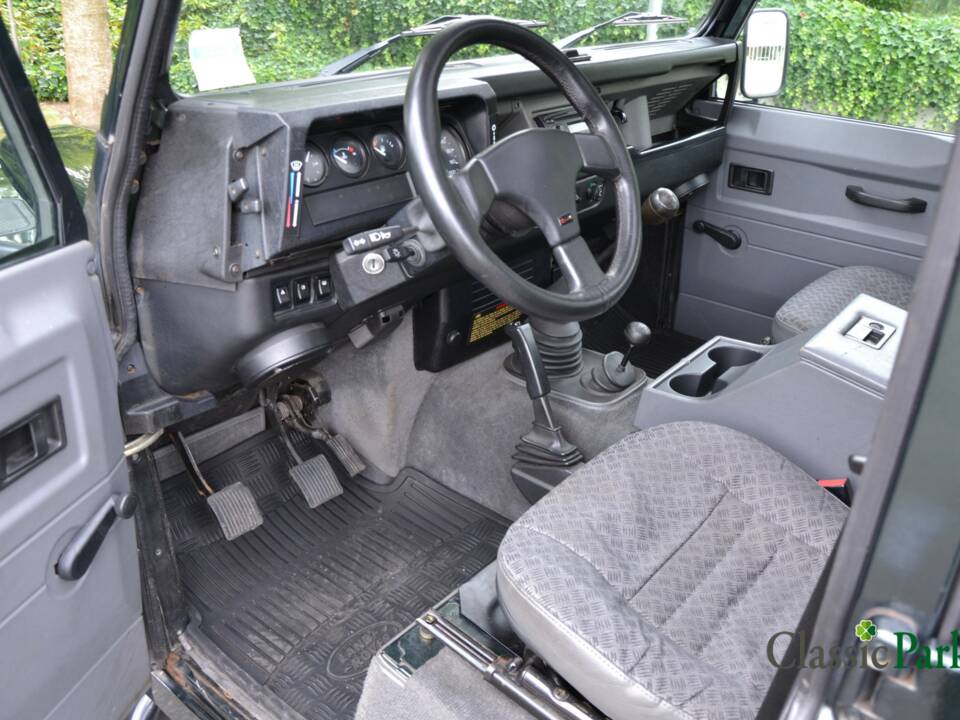 Afbeelding 19/50 van Land Rover Defender 110 Td5 (2000)