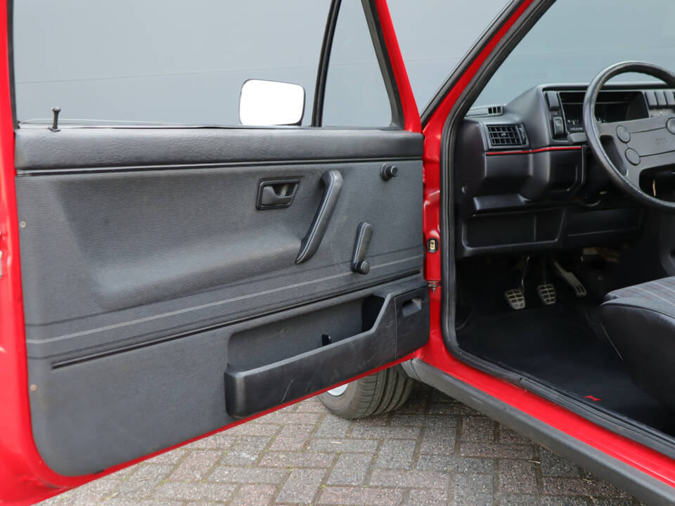 Image 22/36 of Volkswagen Golf Mk II Gti 1.8 (1988)