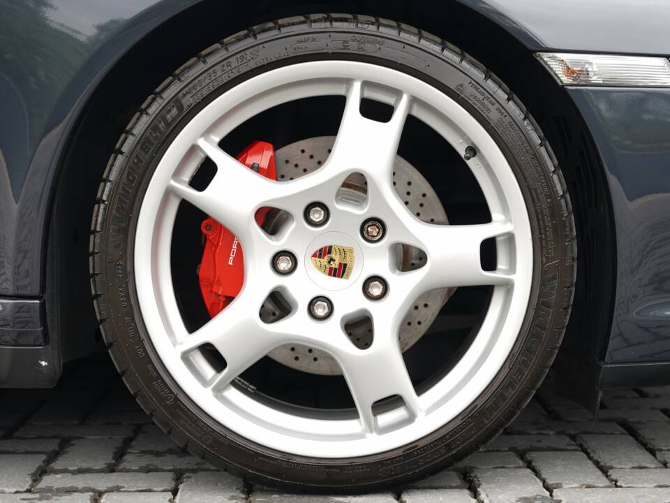 Bild 43/50 von Porsche 911 Carrera 4S (2007)