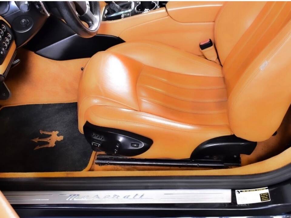 Bild 49/59 von Maserati GranCabrio 4.7 (2010)