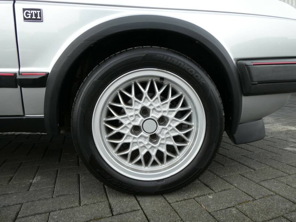 Image 22/23 of Volkswagen Golf Mk II GTi 1.8 (1988)