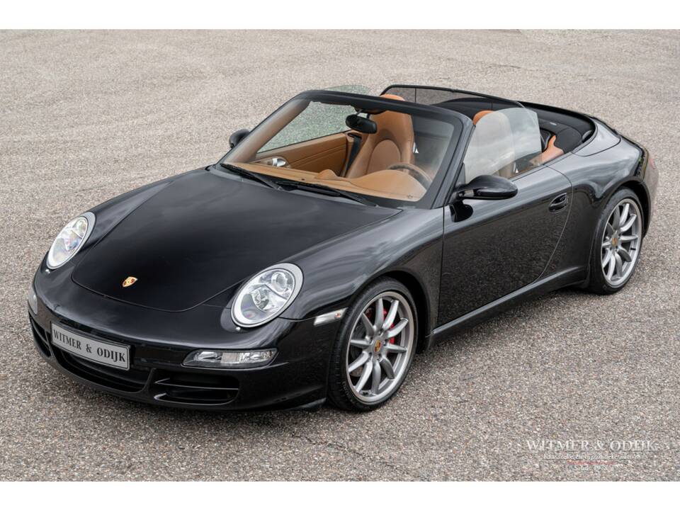 Image 8/32 of Porsche 911 Carrera S (2005)
