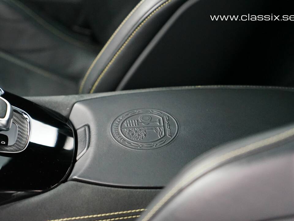 Image 2/23 of Mercedes-AMG GT-S (2015)