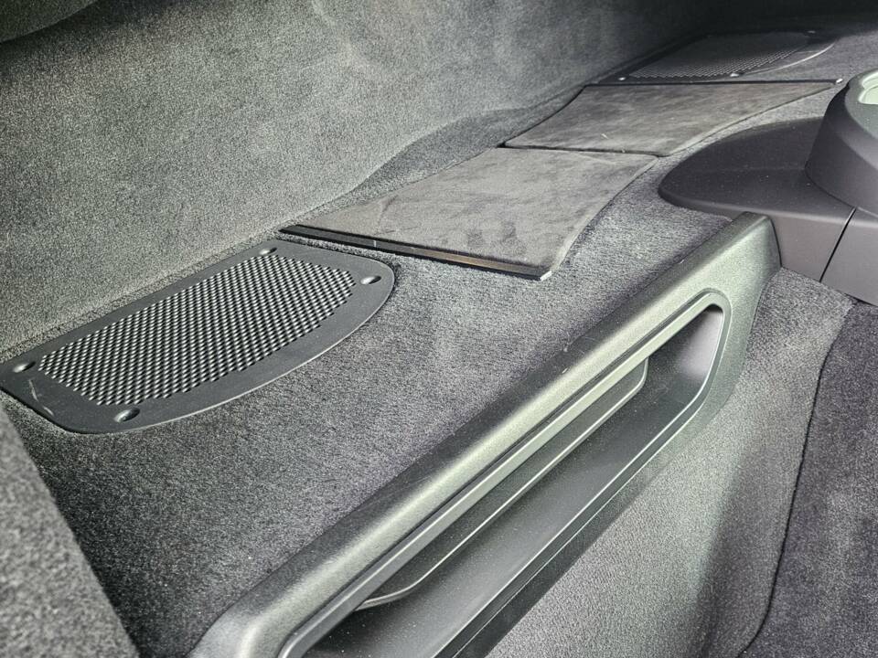Image 11/36 of BMW i8 Roadster "The Last 18" (2020)