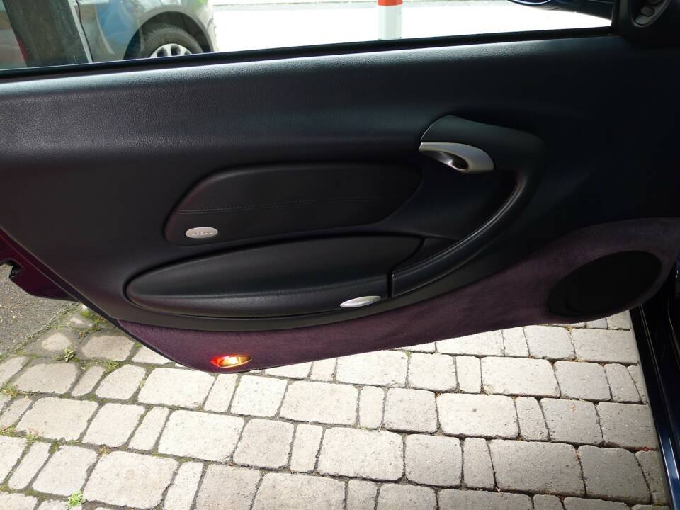 Bild 5/14 von Porsche 911 Carrera 4 (2000)