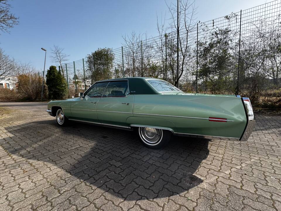 Image 6/18 of Cadillac Sedan DeVille (1971)