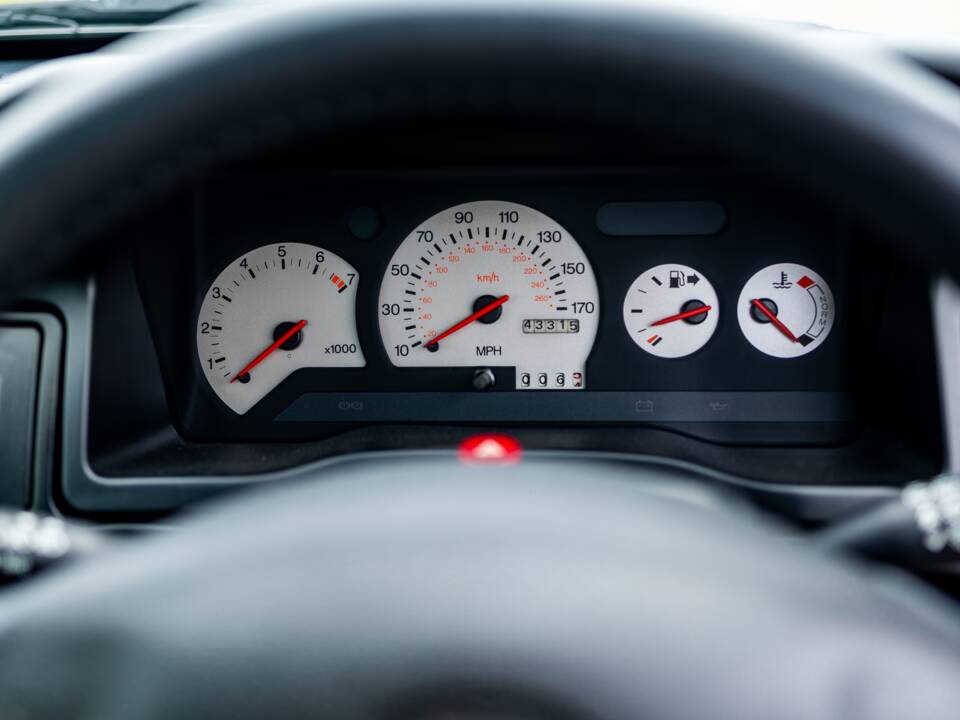Image 29/43 de Ford Escort RS Cosworth (1996)
