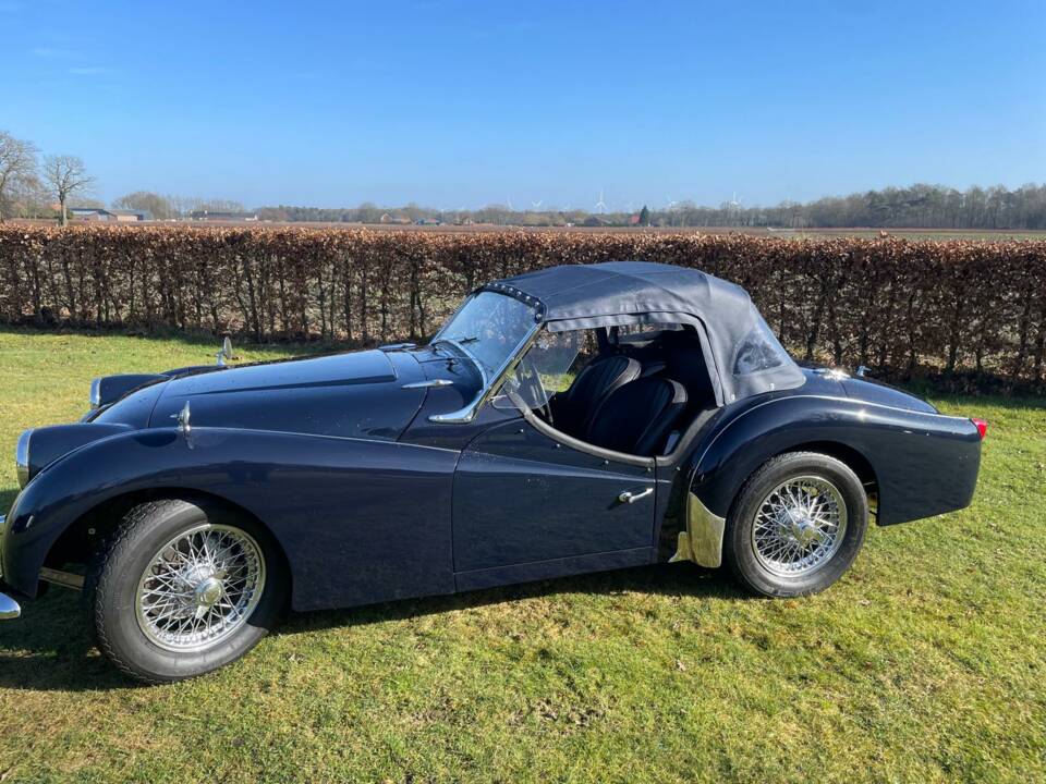 Image 18/22 of Triumph TR 3B (1962)