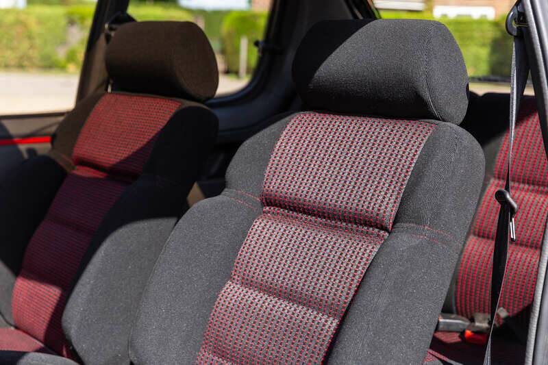 Imagen 46/50 de Peugeot 205 GTi 1.6 (1989)