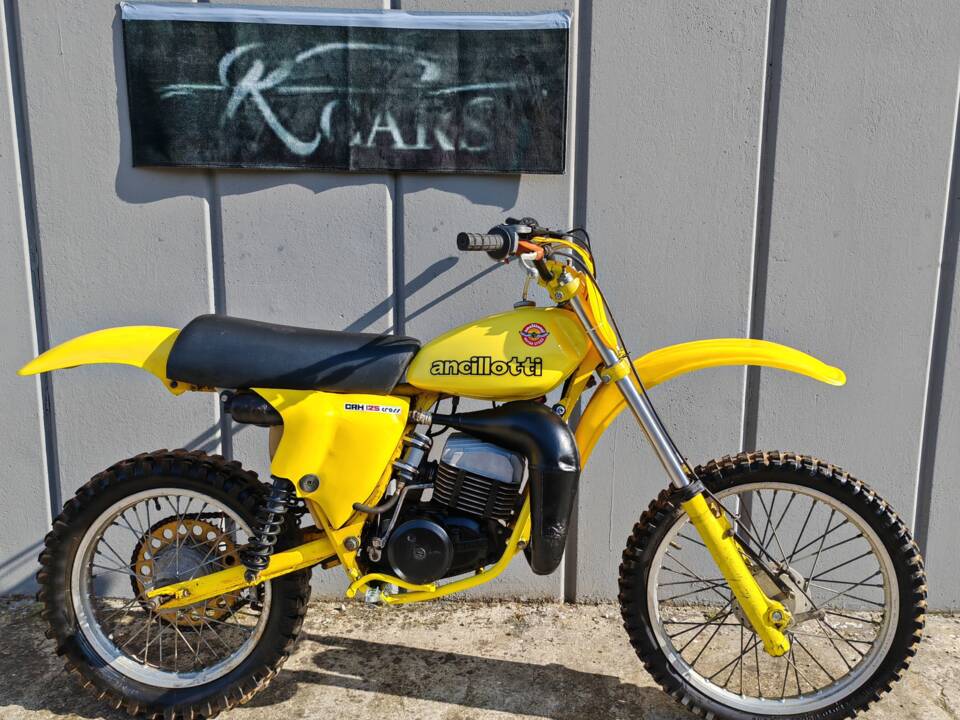 Image 2/6 of Ancillotti CRH Hiro 125 (1978)