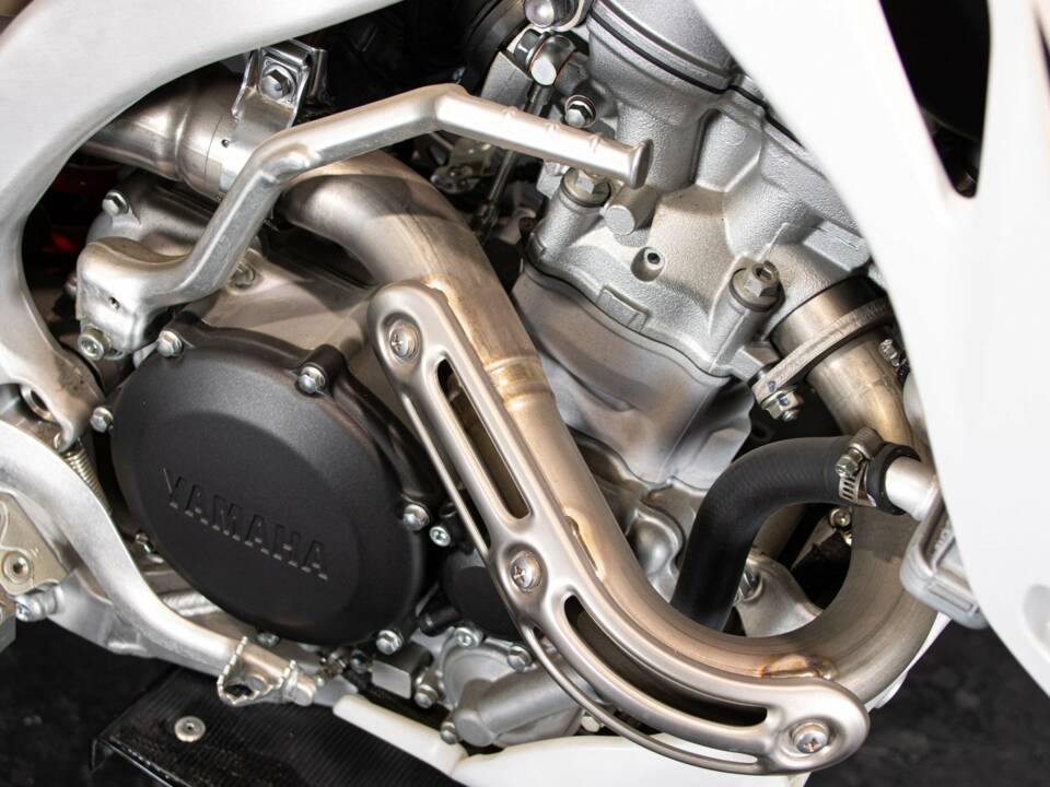 Image 40/50 de Yamaha DUMMY (2008)