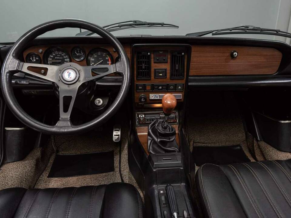 Immagine 23/29 di FIAT 124 Pininfarina Spidereuropa (1983)