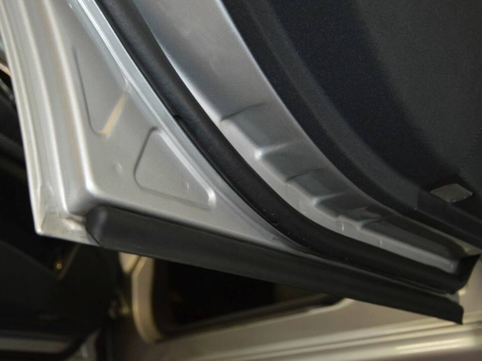 Imagen 79/100 de Mercedes-Benz E 55 AMG (2003)