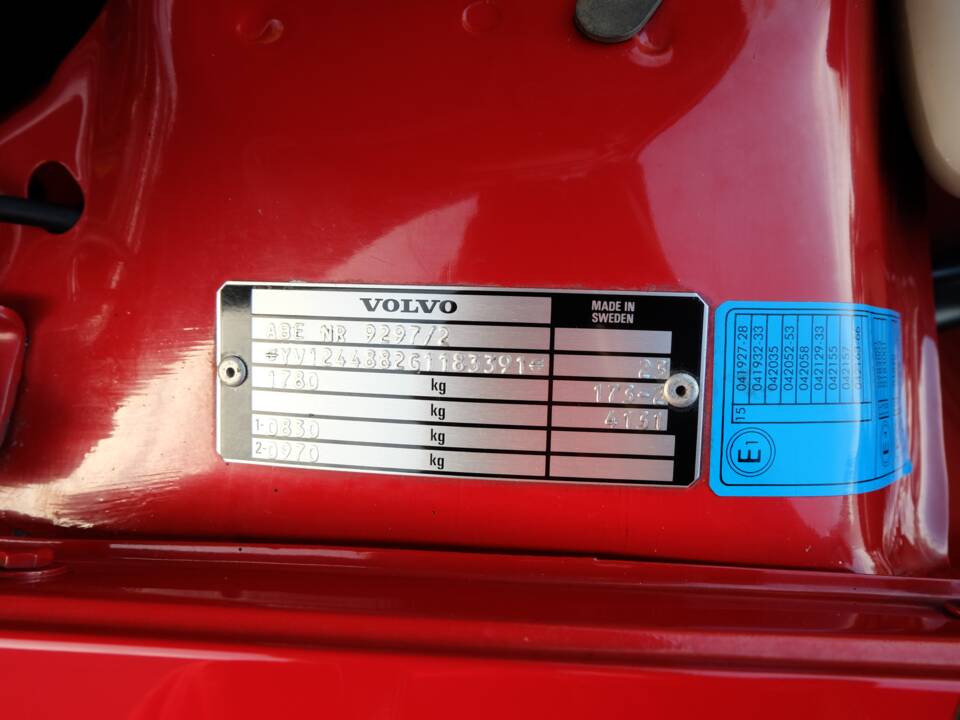 Image 74/75 de Volvo 240 (1986)