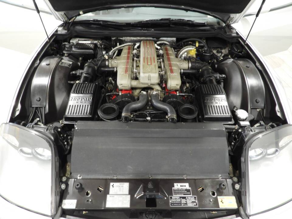 Imagen 11/15 de Ferrari 550 Maranello (1998)