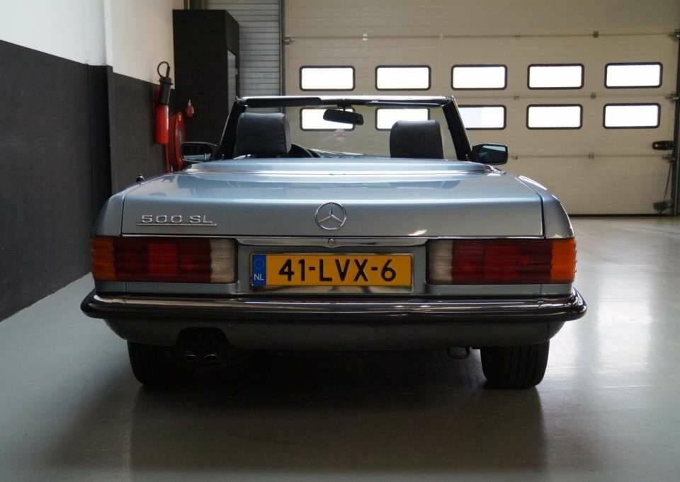 Image 26/41 of Mercedes-Benz 500 SL (1986)