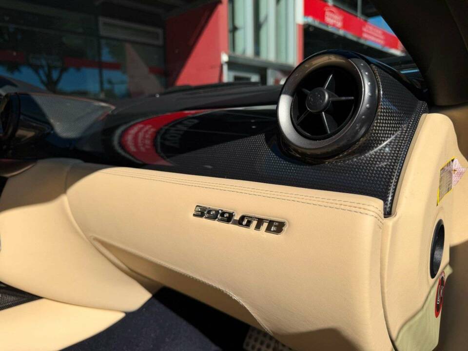 Bild 21/40 von Ferrari 599 GTB (2009)