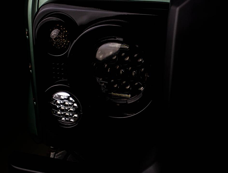 Image 34/44 of Land Rover Defender 90 (2011)