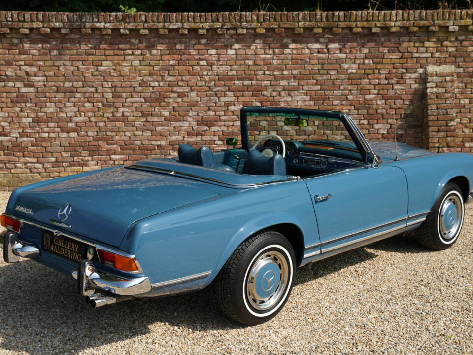 Imagen 46/50 de Mercedes-Benz 280 SL (1968)