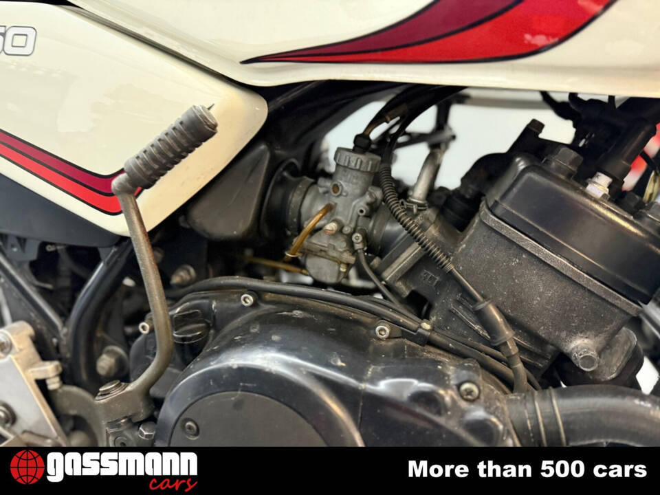 Image 7/11 of Yamaha DUMMY (1980)