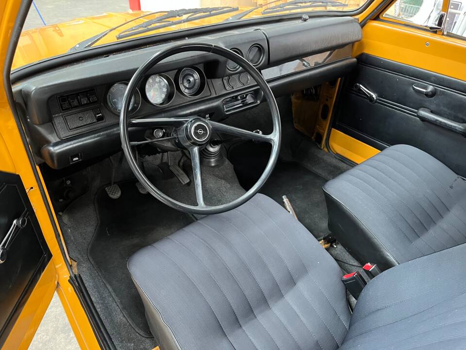 Bild 9/26 von Opel Kadett Caravan 1,1 (1973)